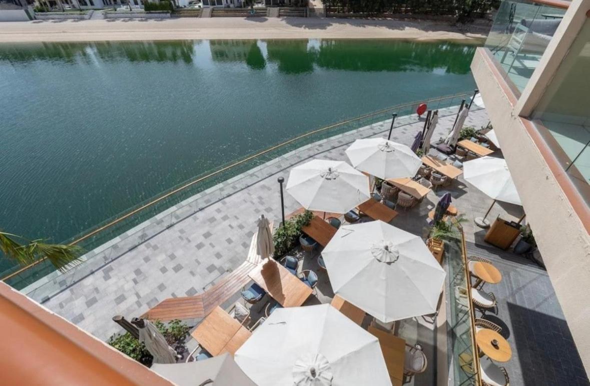 The Pretty Pad On The Palm! Apartment Dubai