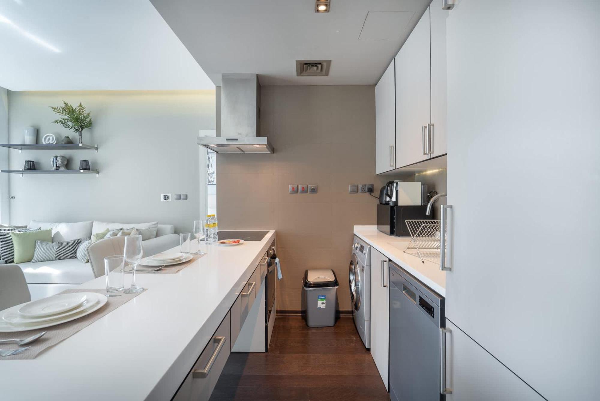 Cozy 1-bedroom At West Avenue Tower Near Marina *