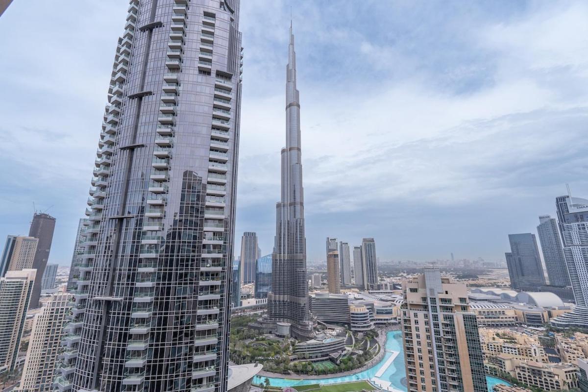 Apartment Luxurious 3-bedroom In Downtown Near Burj Khalifa In Mall