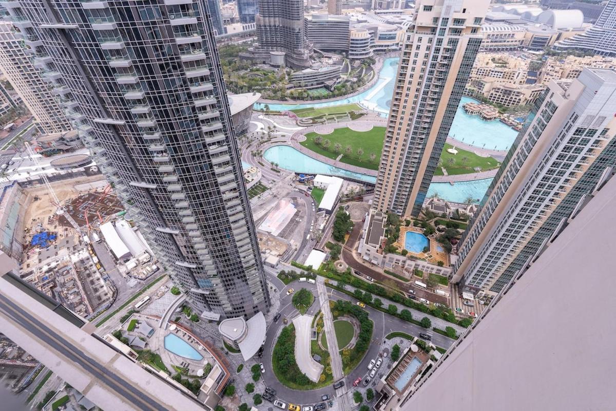 Apartment Luxurious 3-bedroom In Downtown Near Burj Khalifa In Mall *