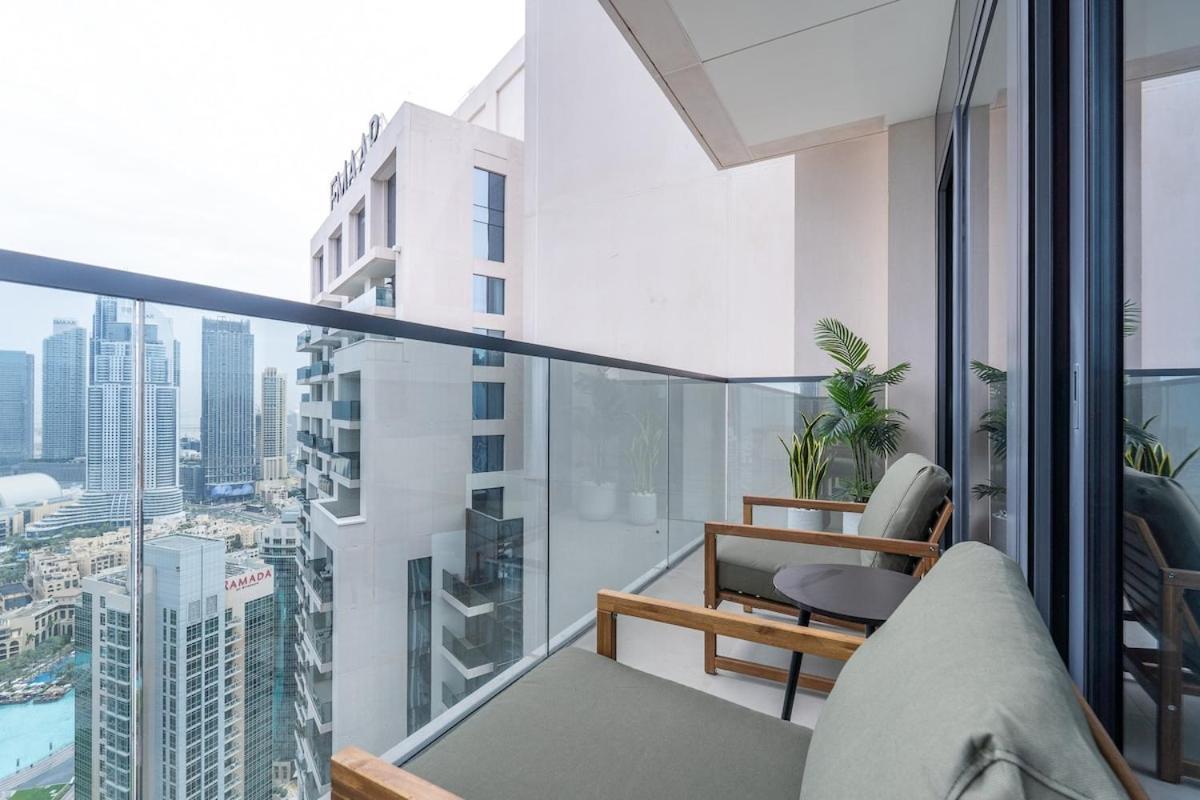 Apartment Luxurious 3-bedroom In Downtown Near Burj Khalifa In Mall Dubai