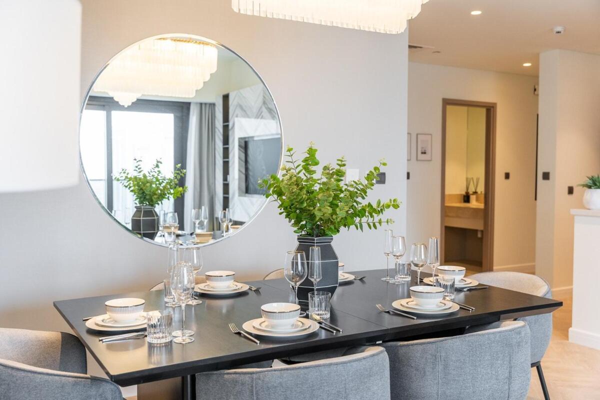 Luxurious 3-bedroom In Downtown Near Burj Khalifa In Mall Apartment *