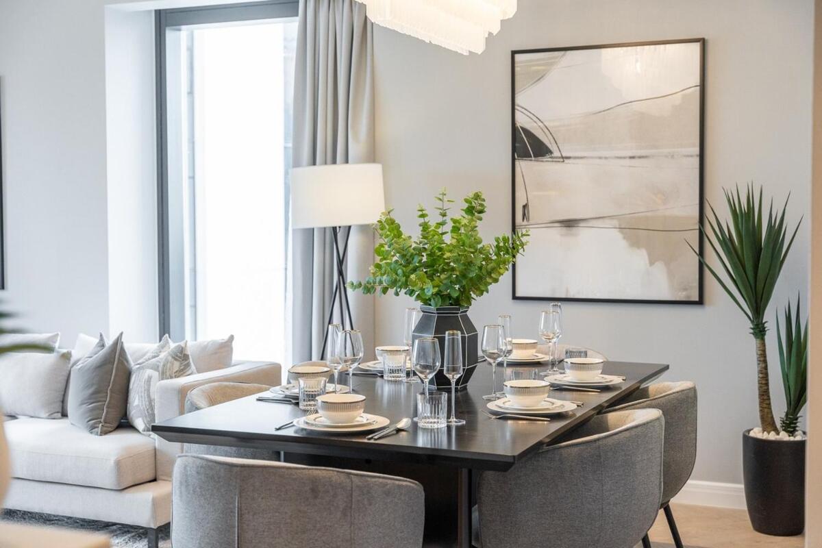 Luxurious 3-bedroom In Downtown Near Burj Khalifa In Mall Apartment *