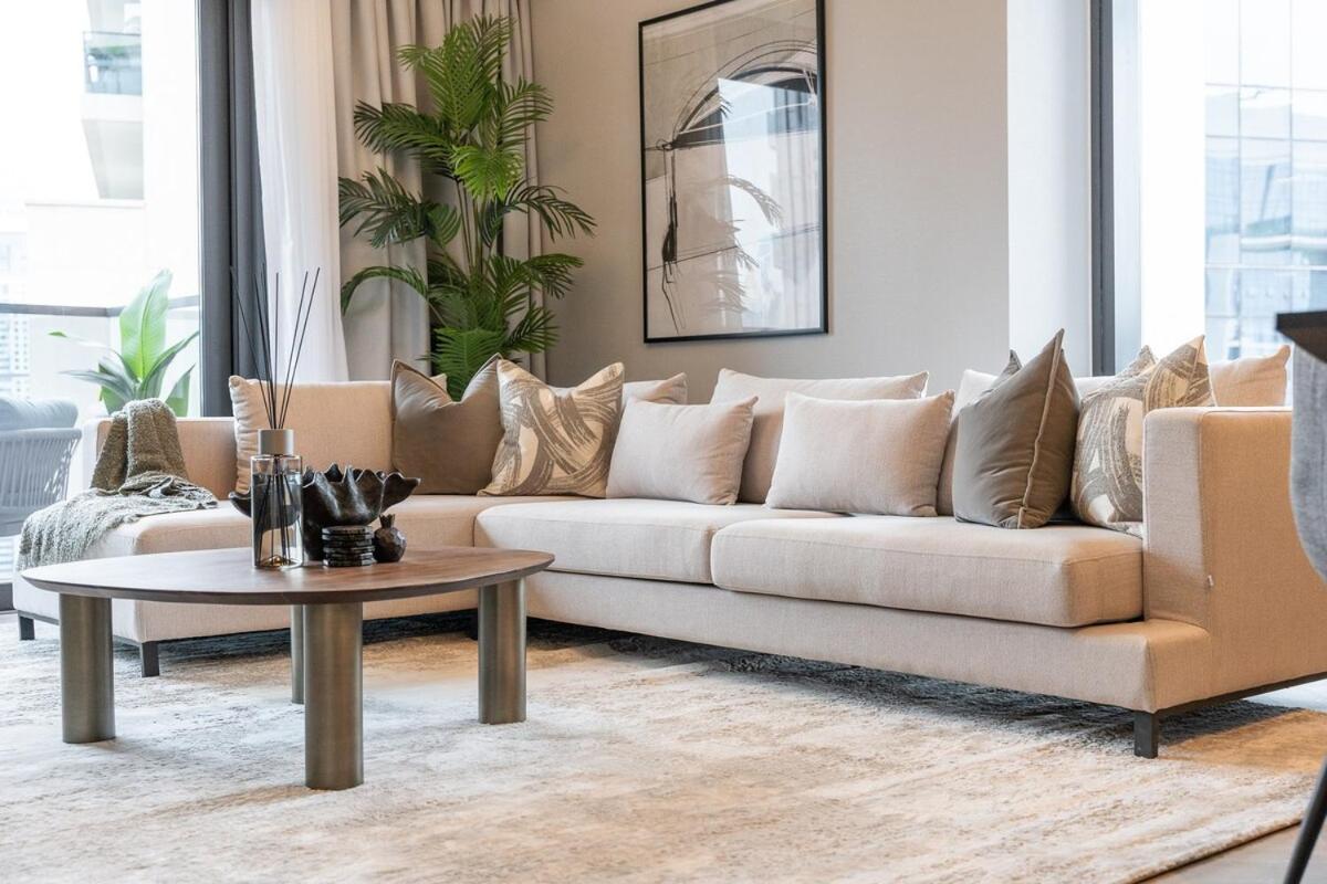 Luxurious 3-bedroom In Downtown Near Burj Khalifa In Mall Dubai