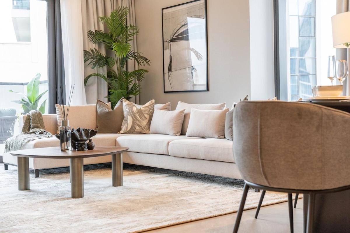 Luxurious 3-bedroom In Downtown Near Burj Khalifa In Mall Apartment