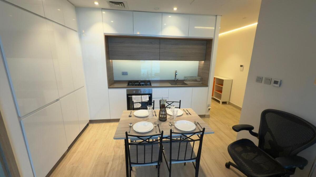 Chic Marina Vibes 1br Pad With Epic Views