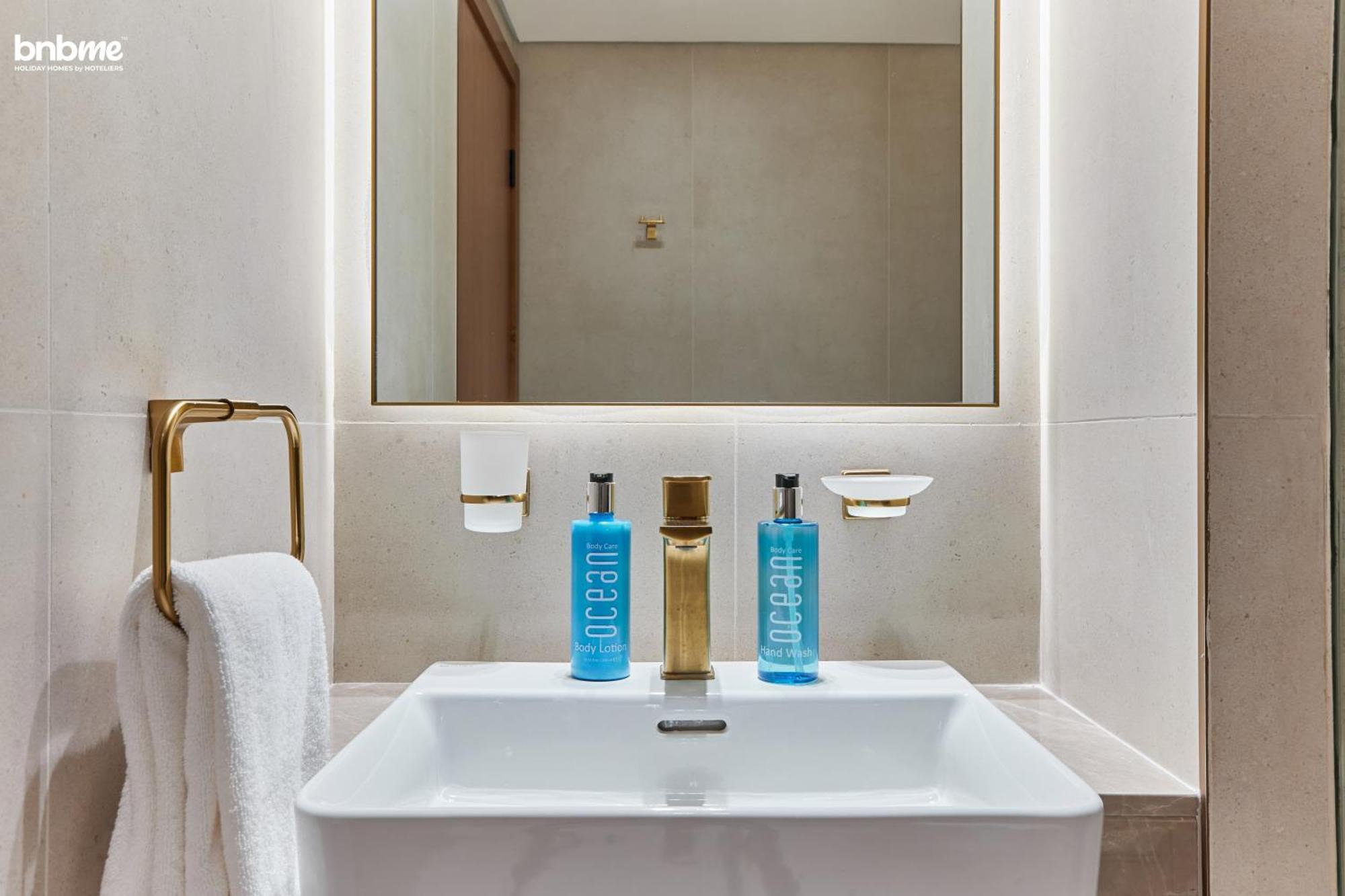 Bnbmehomes - Binghatti Lavender Apartment *