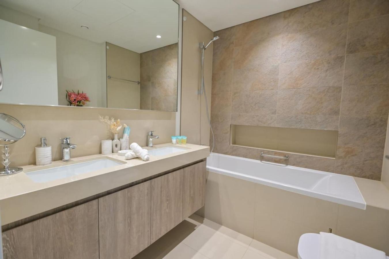 Elegant 2br In Downtown Views - 1 Min To Mall Zabeel Apartamento *
