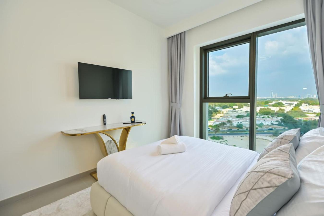 Elegant 2br In Downtown Views - 1 Min To Mall Zabeel Apartment Dubai