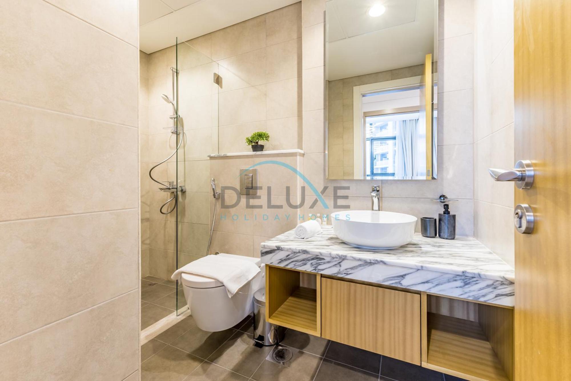 Apartment Unbeatable Rate Modern 2br With Partial Canal Views By Deluxe Homes Dubai