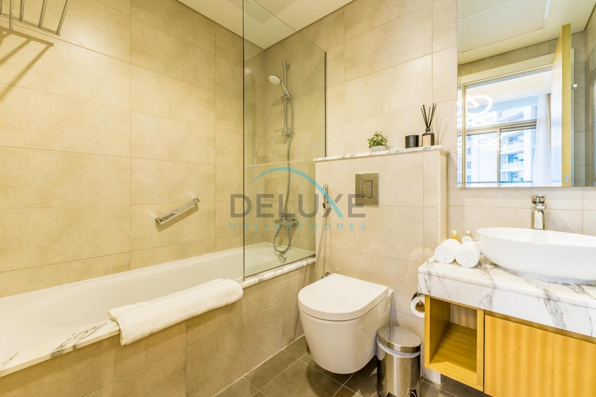 Unbeatable Rate Modern 2br With Partial Canal Views By Deluxe Homes * Dubai