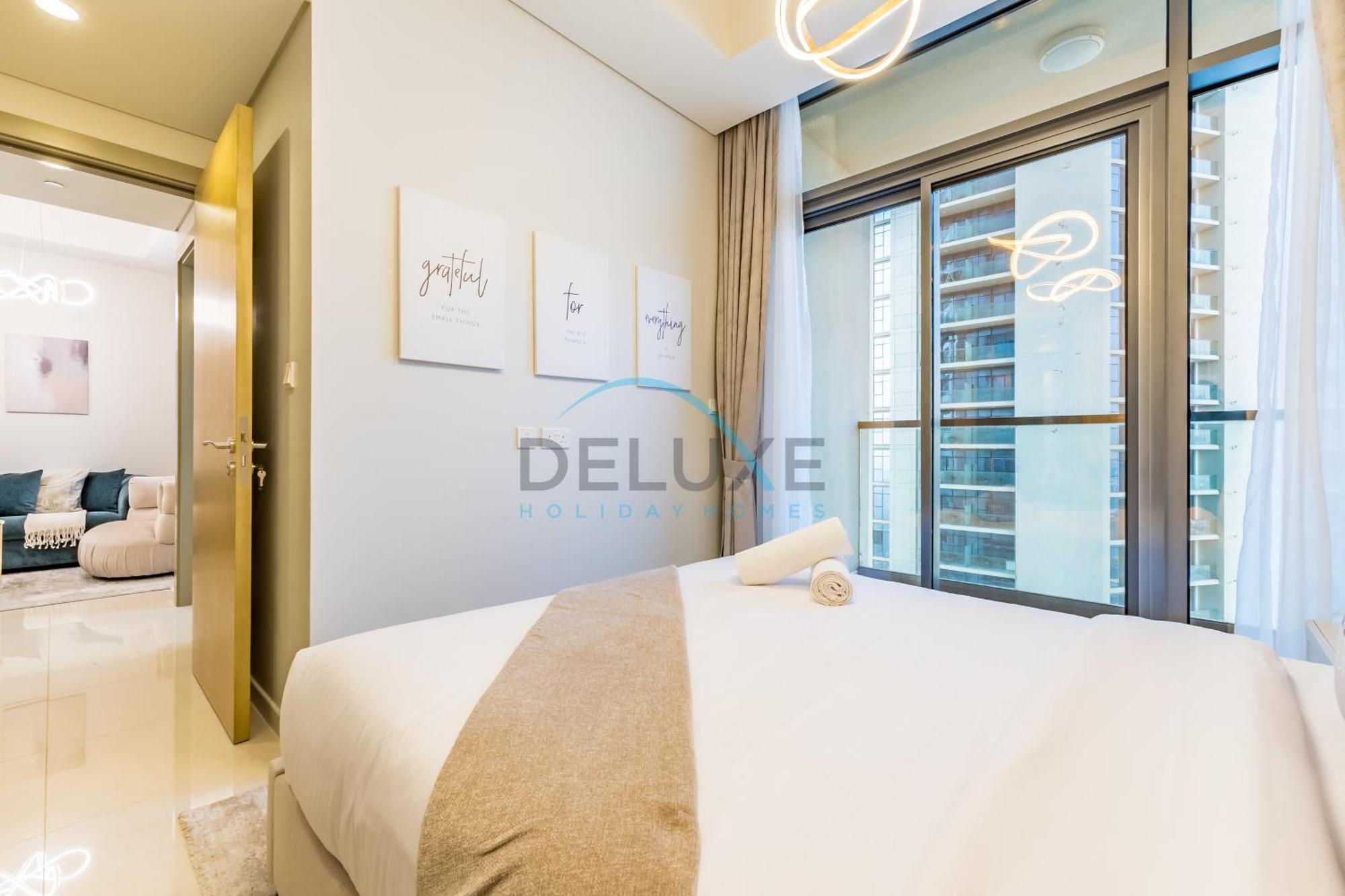 Unbeatable Rate Modern 2br With Partial Canal Views By Deluxe Homes Dubai