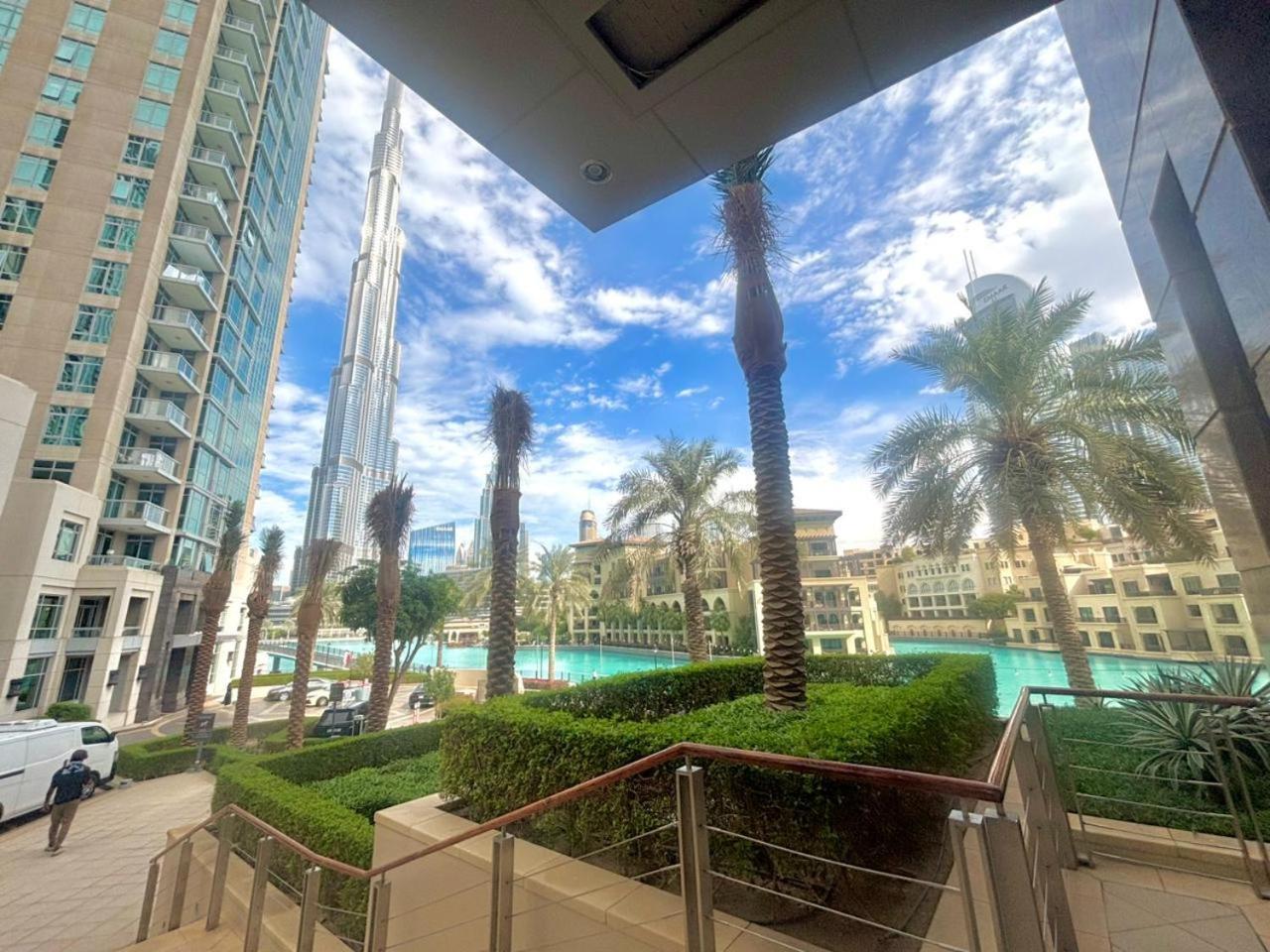 Splendid With Burj Khalifa And Fountain View Dubai