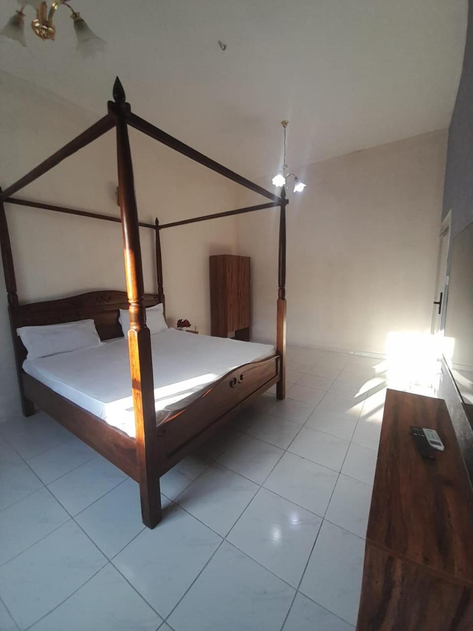 Comfortable Private In Compound Housing *