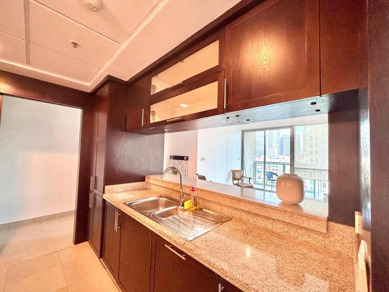 Tiffany Downtown Apartment Dubai