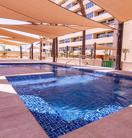 Daire Spacious 1 Bed With Pool & View Dubai