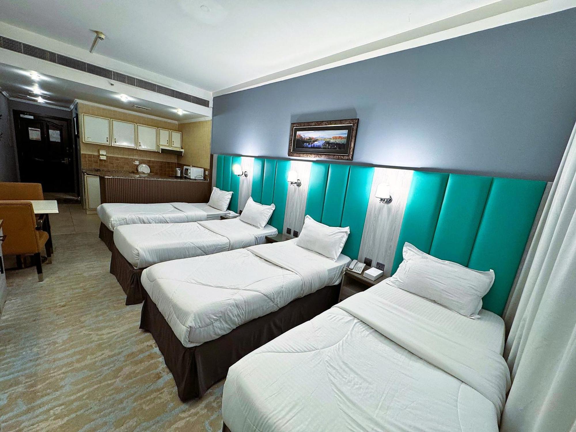 Hafez - Al Ras Metro Station Hotel