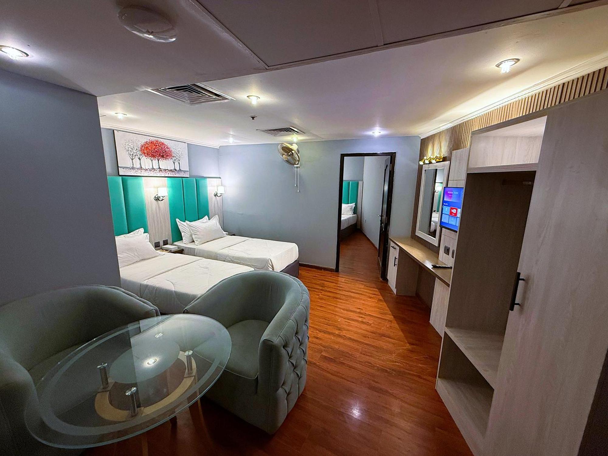 Hotel Hafez - Al Ras Metro Station