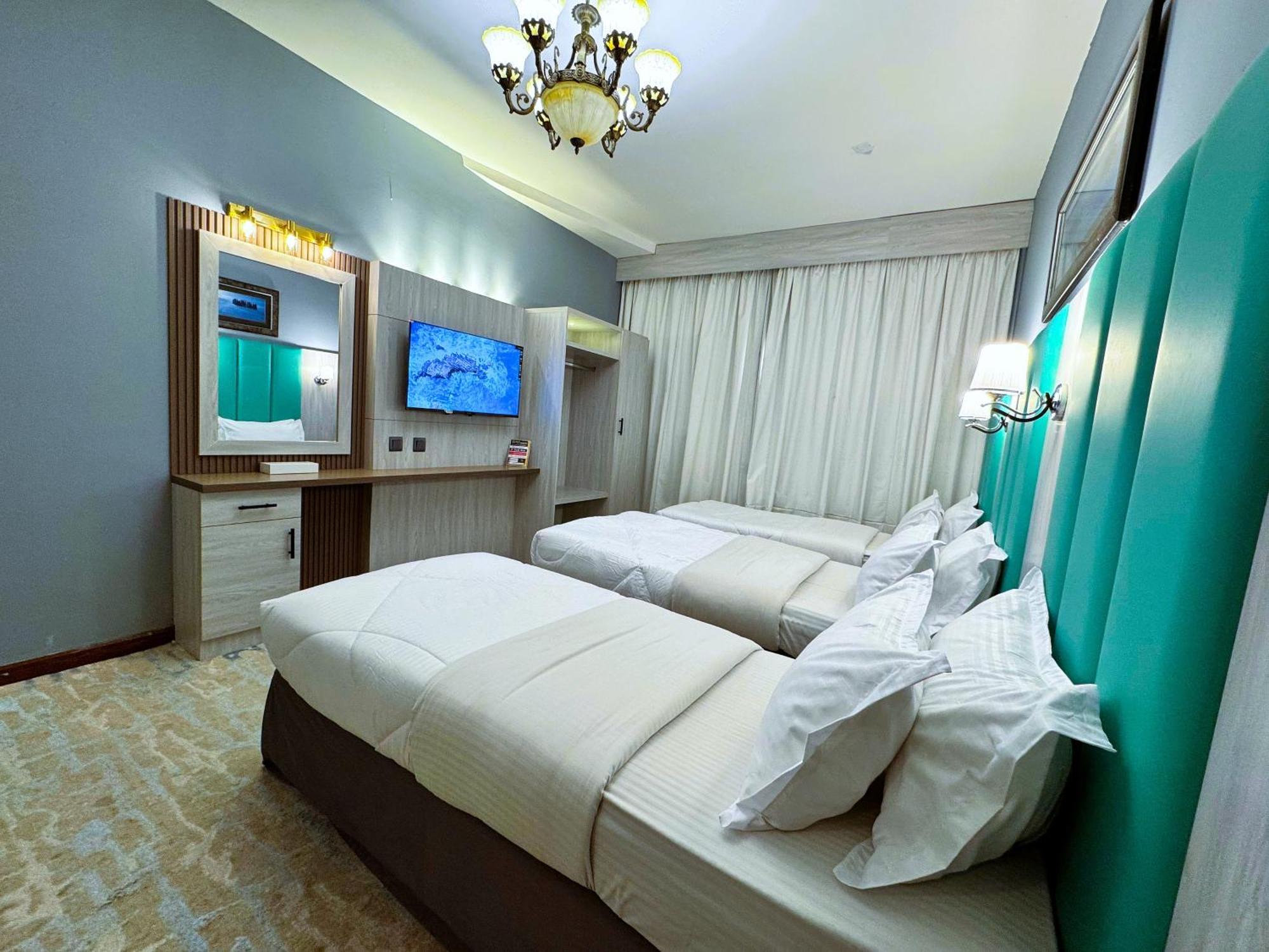 Hafez - Al Ras Metro Station Hotel 3*