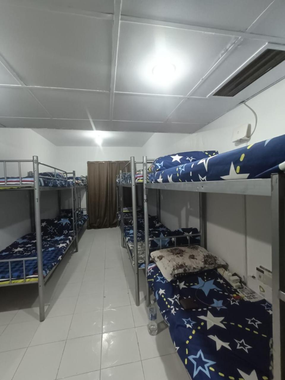 Brand New Unisex Single Partition In Center Of Bur Pansiyon Dubai