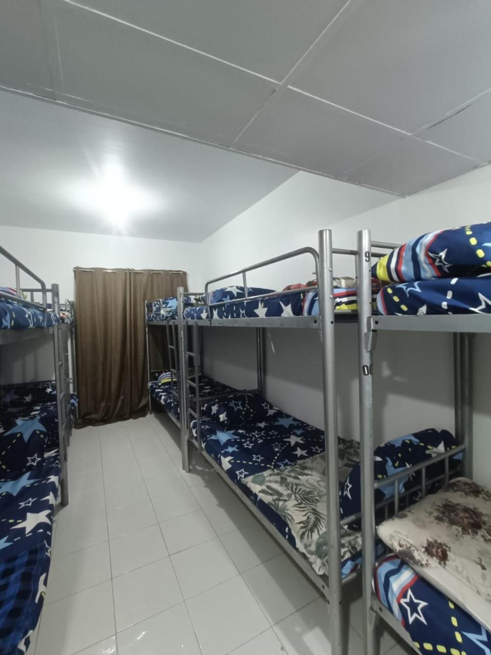Brand New Unisex Single Partition In Center Of Bur Dubai