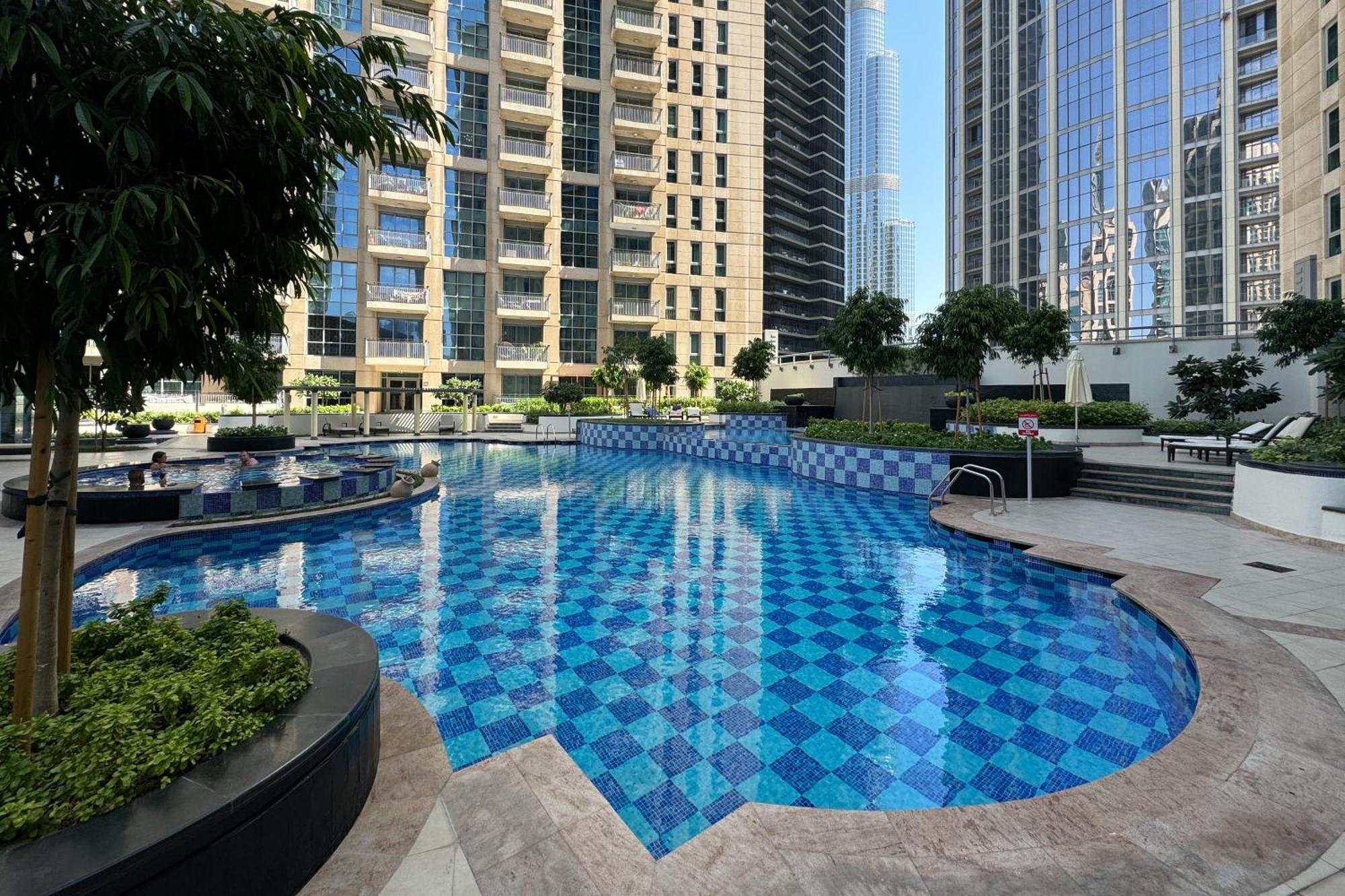 Apartment Sophisticated And Elegant 2br In Downntown Dubai