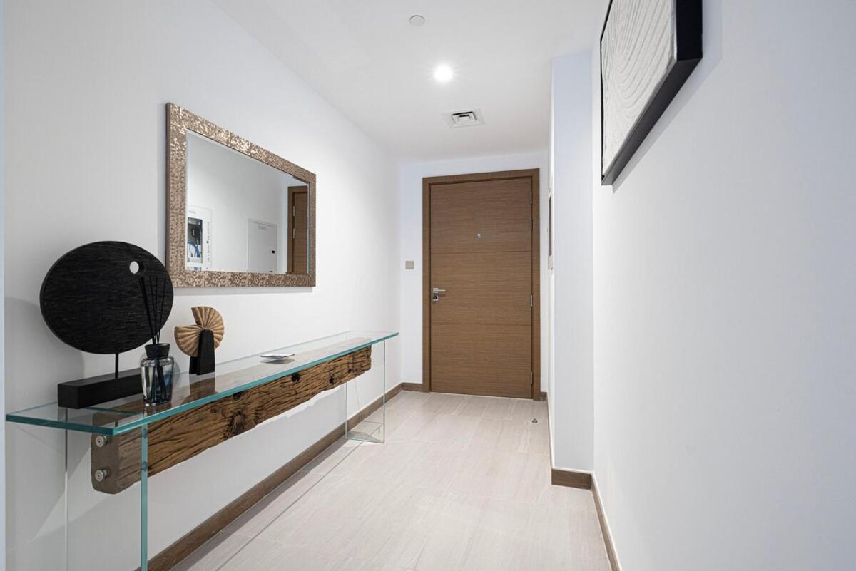 Urban Oasis - 2br 6pax - Infinity Pool & Near Metro Dubai