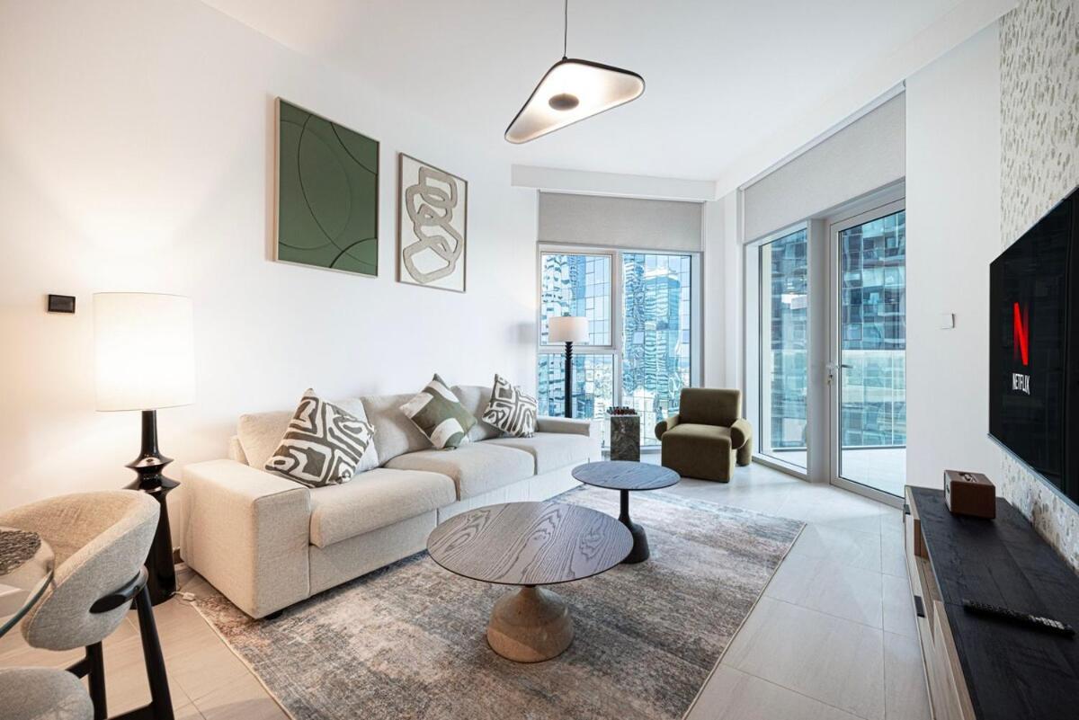 Urban Oasis - 2br 6pax - Infinity Pool & Near Metro