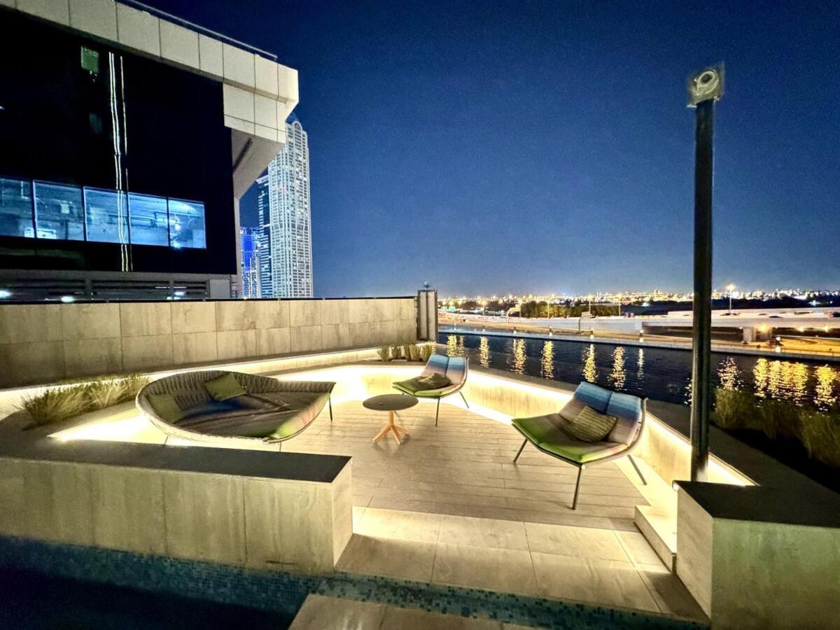 Urban Oasis - 2br 6pax - Infinity Pool & Near Metro Dubai