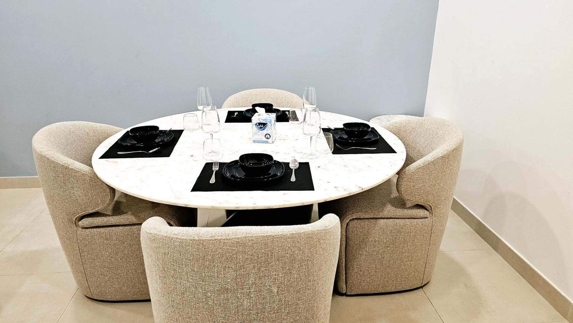 Elegant 2-bedroom With Private Balconies & En-suite Luxury In Meydan Avenue Apartment Dubai