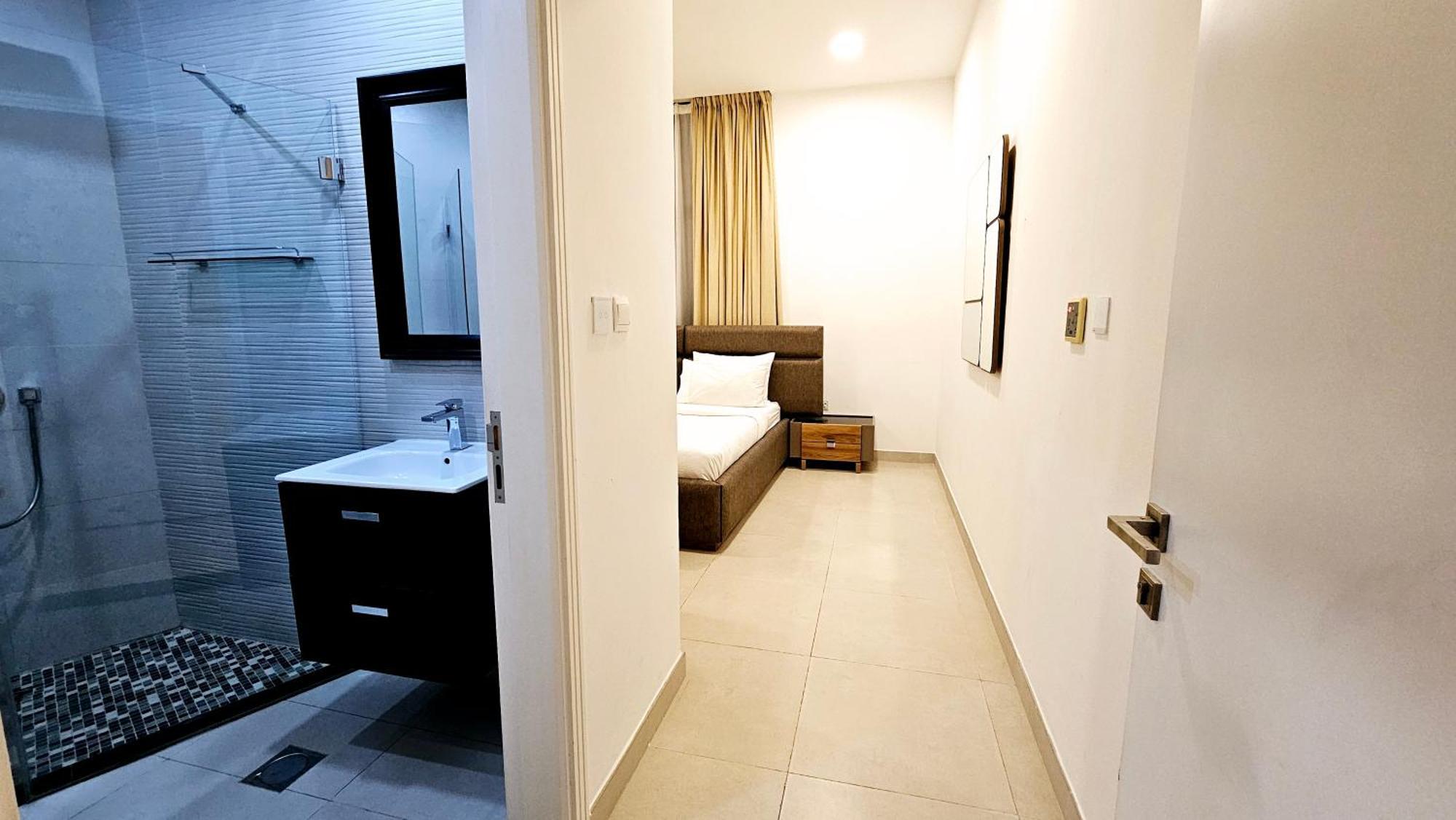 Elegant 2-bedroom With Private Balconies & En-suite Luxury In Meydan Avenue *