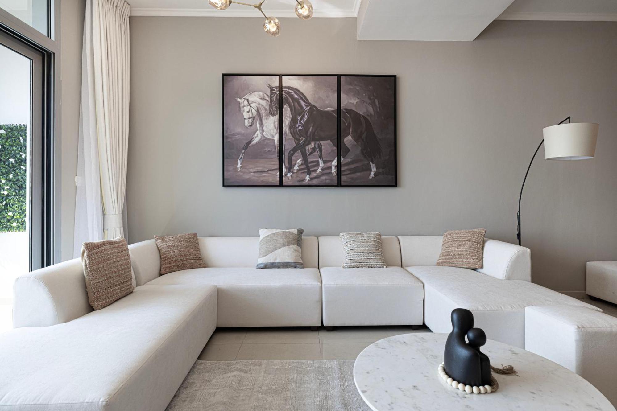 Cozy Urban 2br In Dec Tower Marina