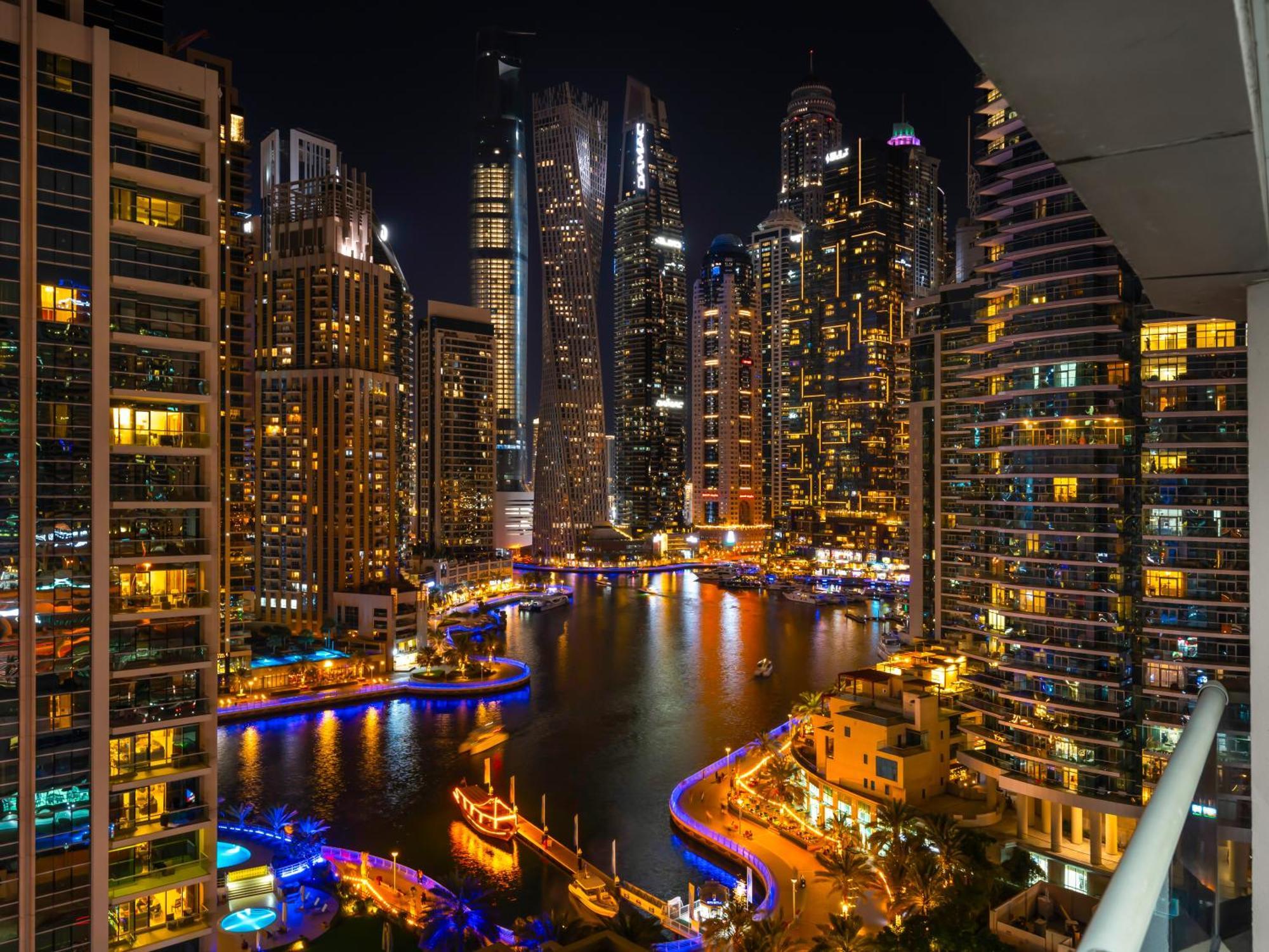 Luxury 2br With Full Marina Views