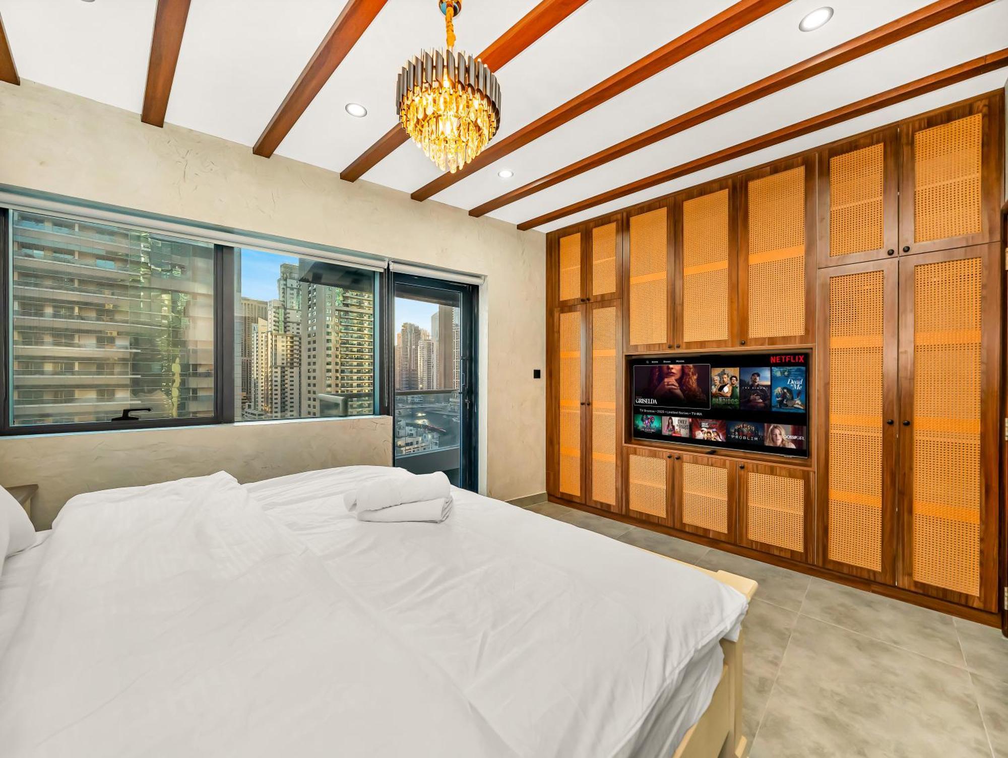 Apartment Luxury 2br With Full Marina Views Dubai
