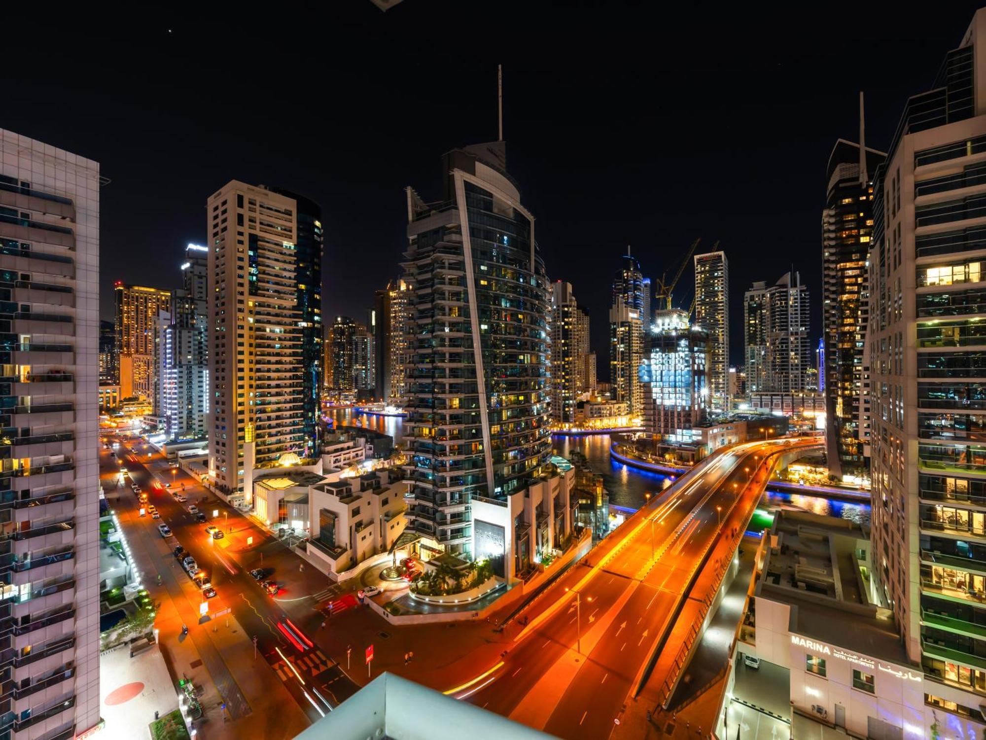 Luxury 2br With Full Marina Views Dubai