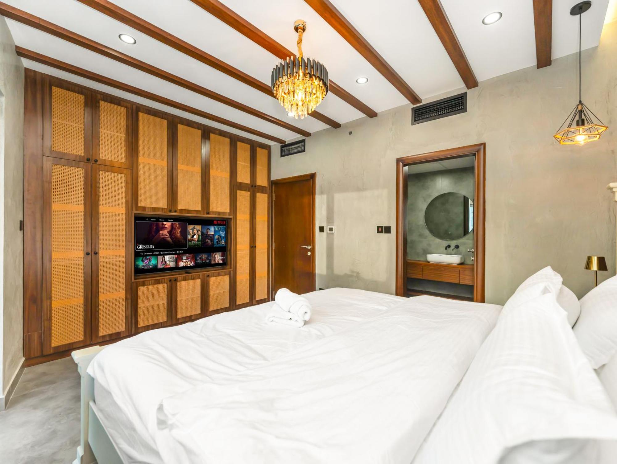 Luxury 2br With Full Marina Views * Dubai