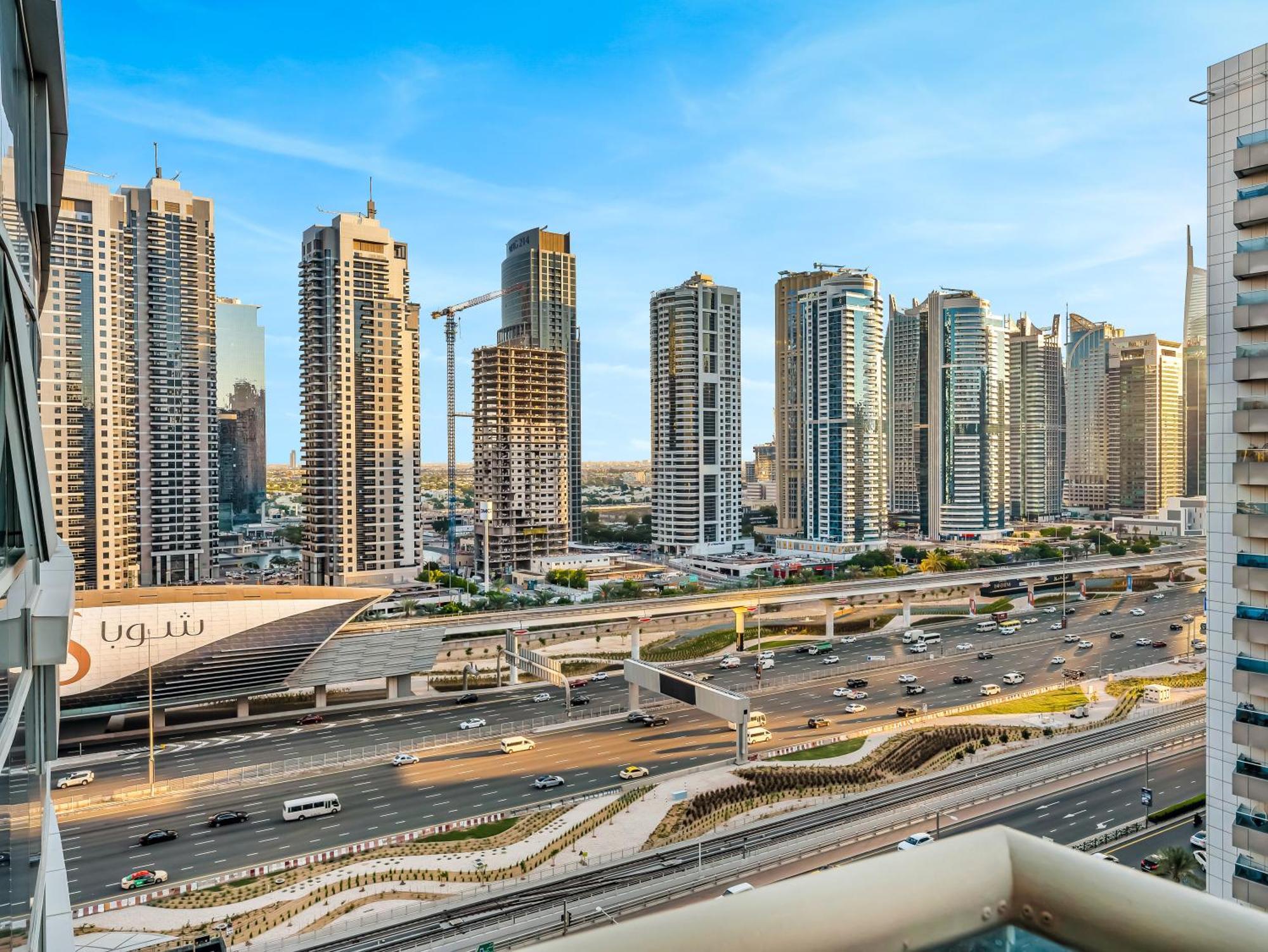 Luxury 2br With Full Marina Views