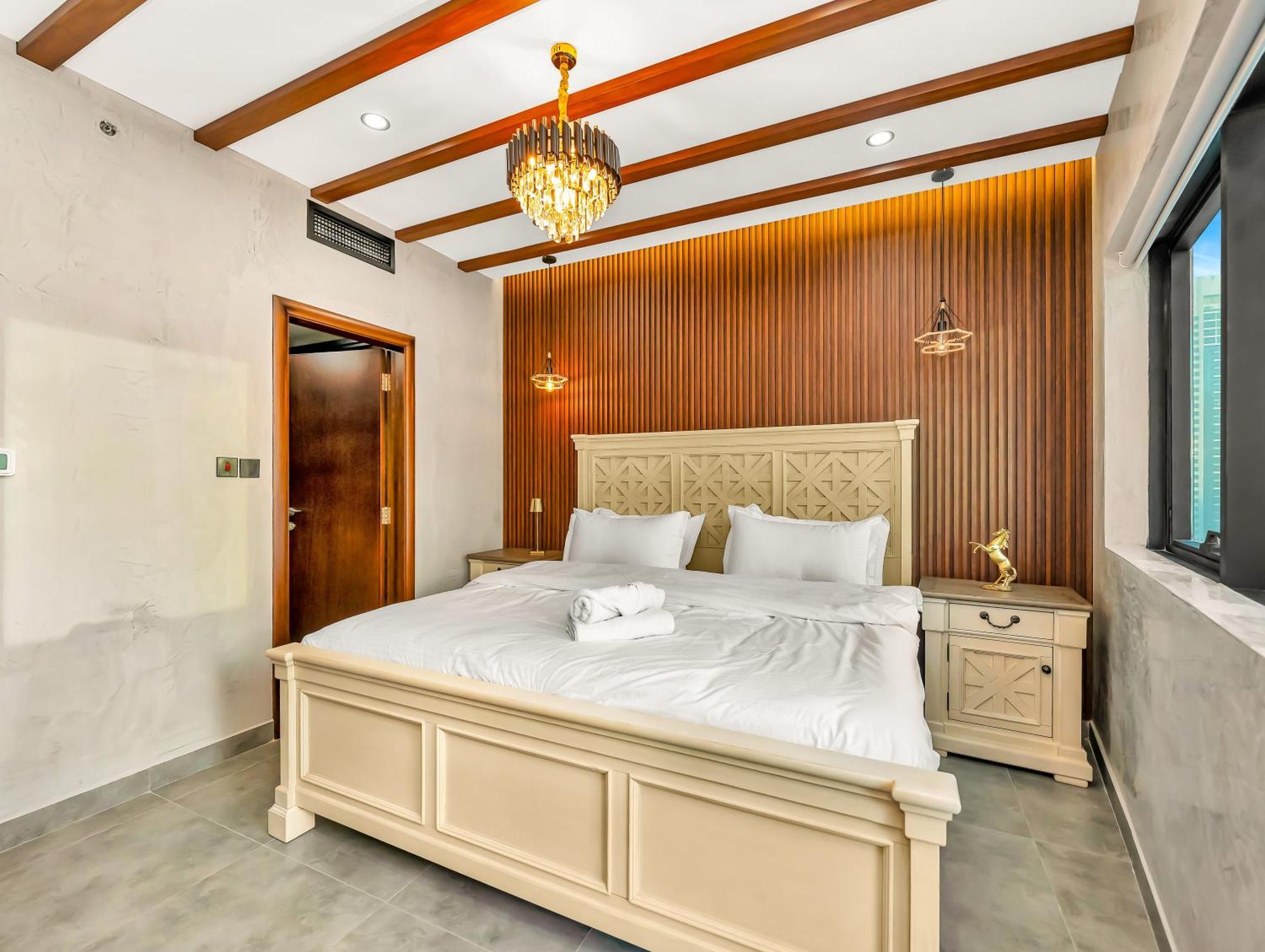 Luxury 2br With Full Marina Views *