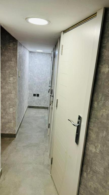 Premium In Oval Tower Business Bay Dubai