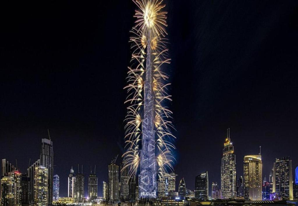 Premium In Oval Tower Business Bay * Dubai