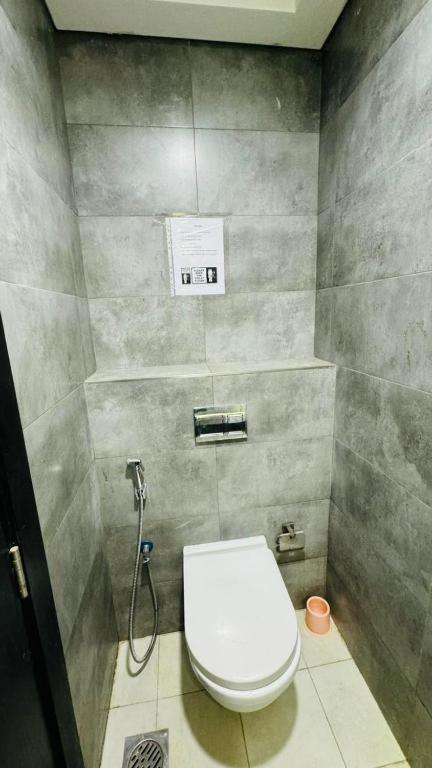 Premium In Oval Tower Business Bay * Dubai