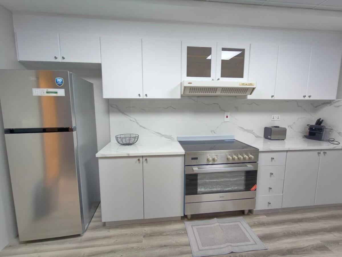 Apartment 37th Flr Lux In Business Bay *