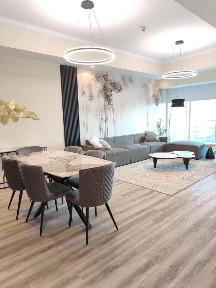 37th Flr Lux In Business Bay * Dubai