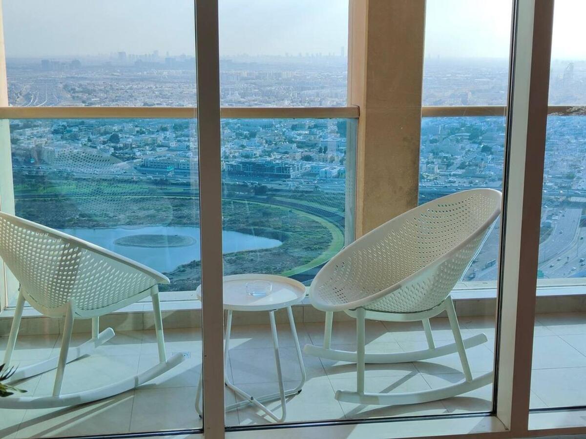 Apartment 37th Flr Lux In Business Bay *