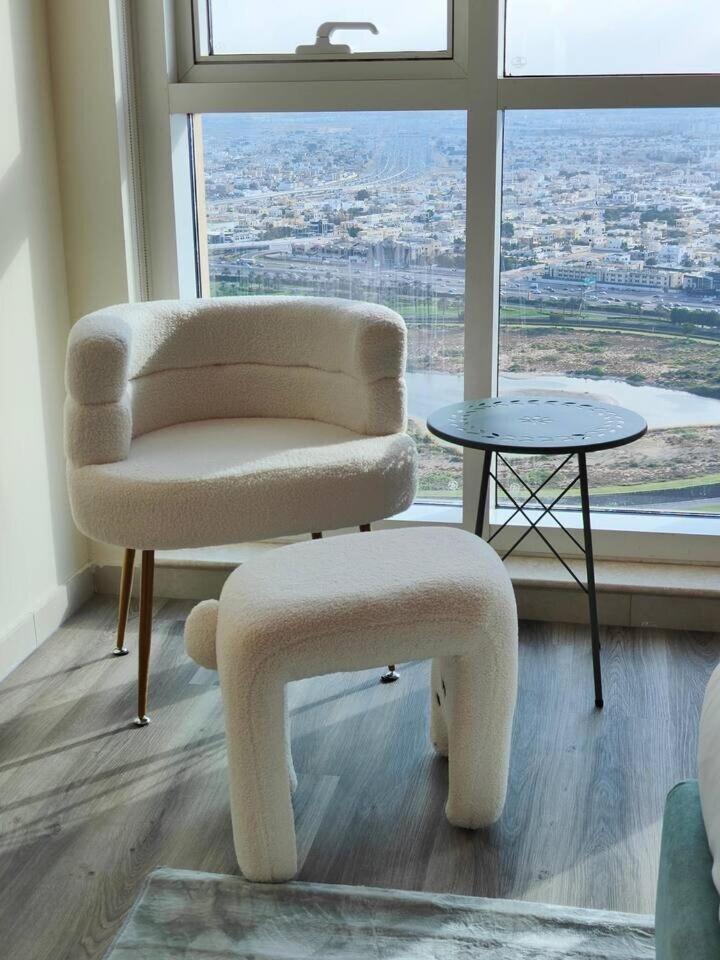 Apartment 37th Flr Lux In Business Bay Dubai