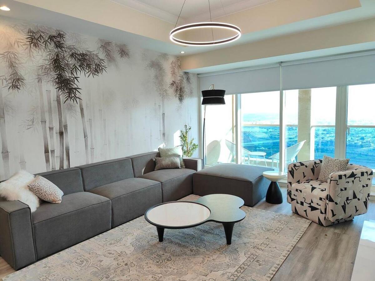 Apartment 37th Flr Lux In Business Bay Dubai