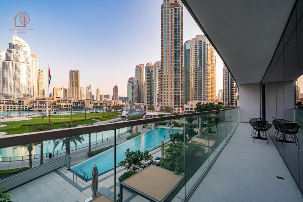Apartment Burj Khalifa Views 2-bedroom 203gr-2 *