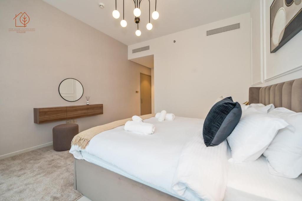Burj Khalifa Views 2-bedroom 203gr-2