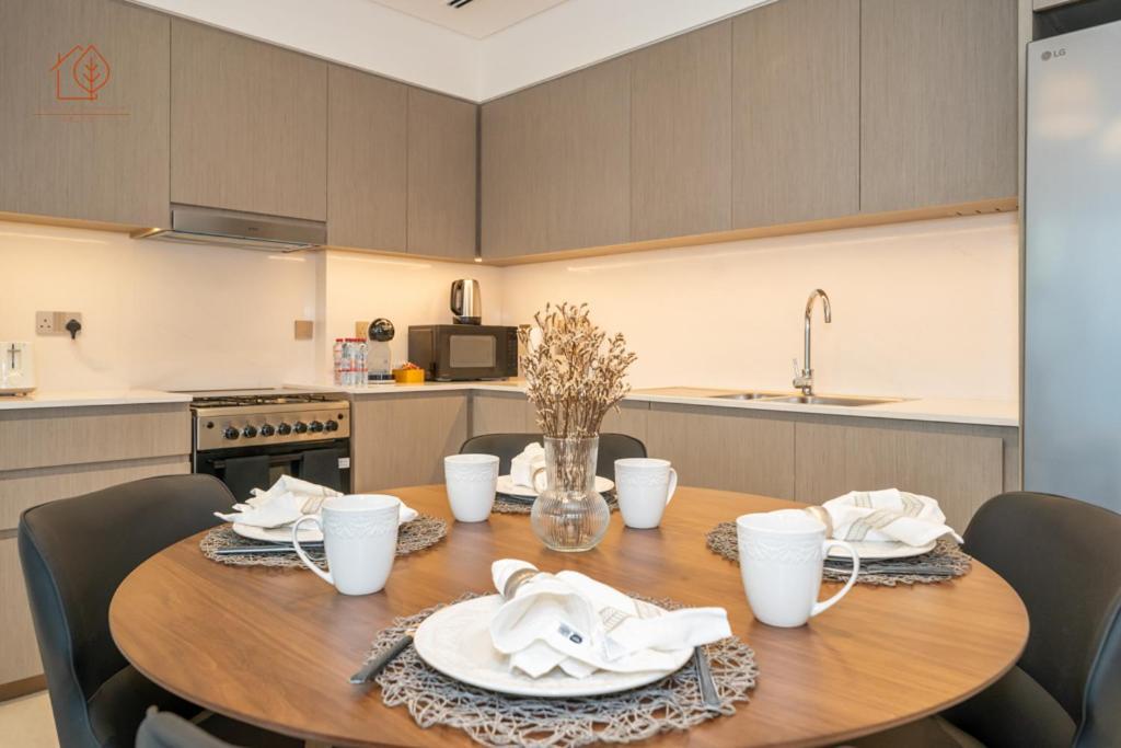 Burj Khalifa Views 2-bedroom 203gr-2 *