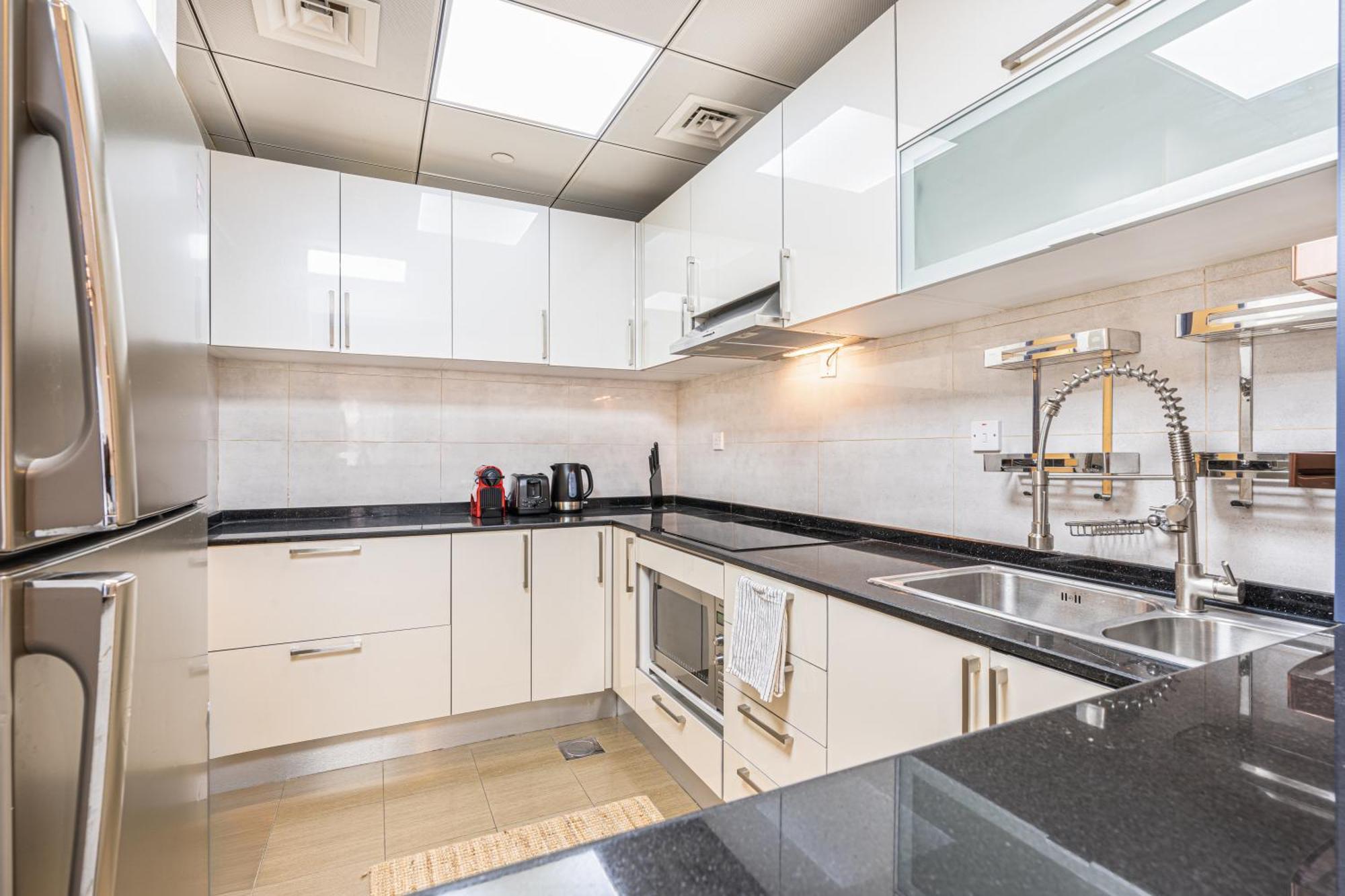 Elegant In The Heart Of Marina Apartment Dubai